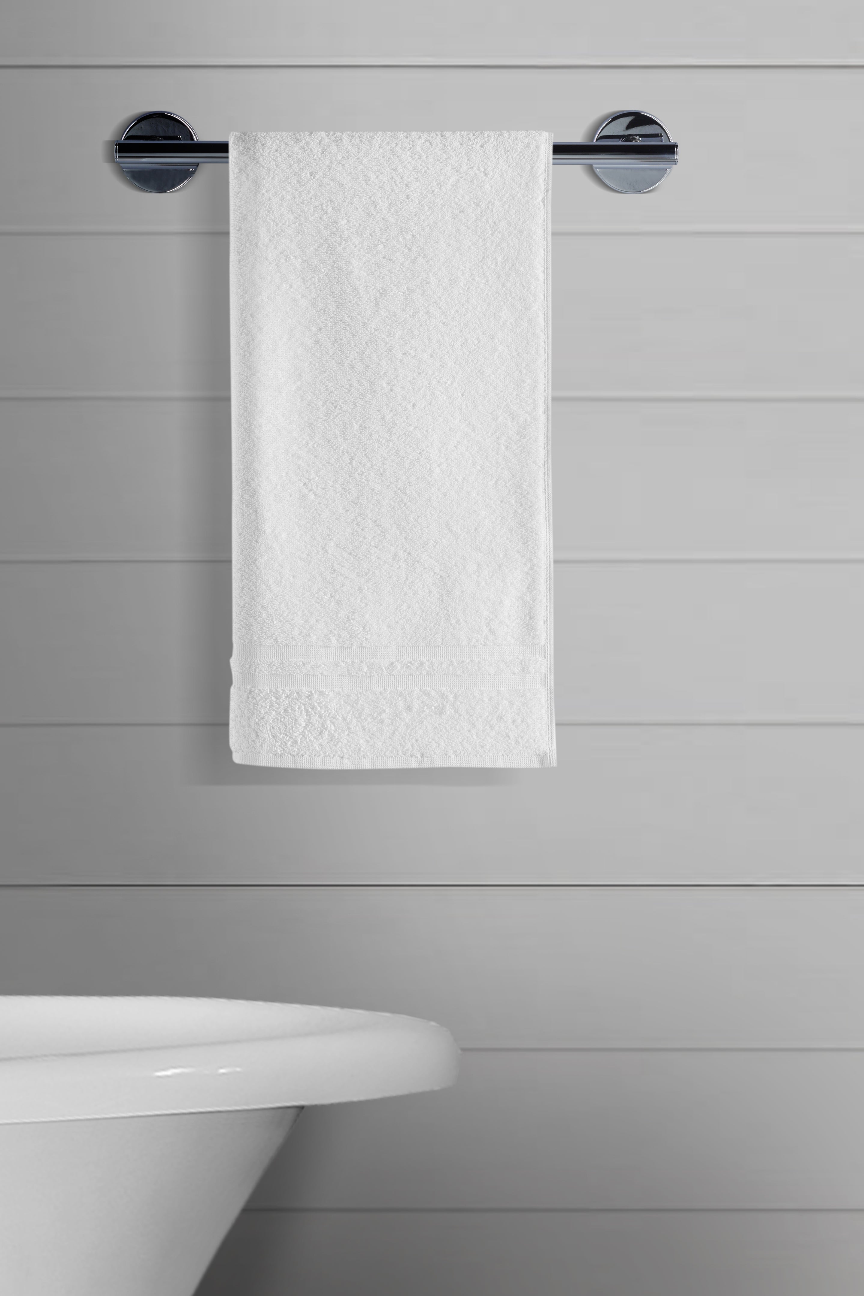 Fabrikalite Silver Bath Towel (90x150 cm)